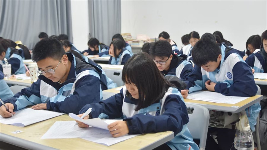【以考促学，笃行致远】我校秋季学期期中测试圆满完成